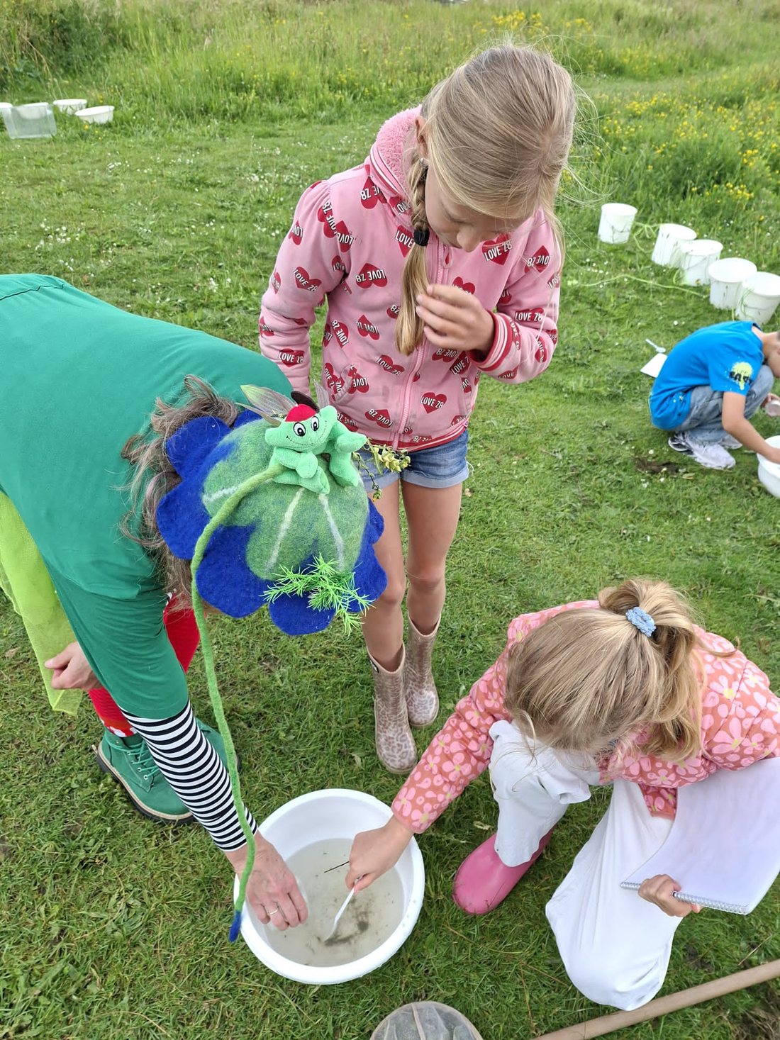 Sandra als Juf Kikker: natuur ontdekken met kinderen